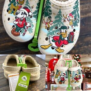 Mickey Mouse and Friends Holiday Clogs for Adults by Crocs Size M 6 W 8